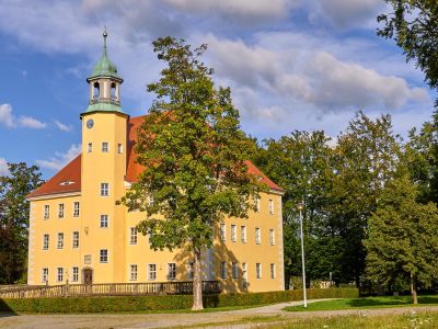 Schloss & Kulturscheune Langburkersdorf