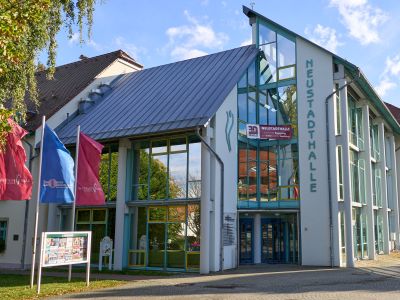 Neustadthalle